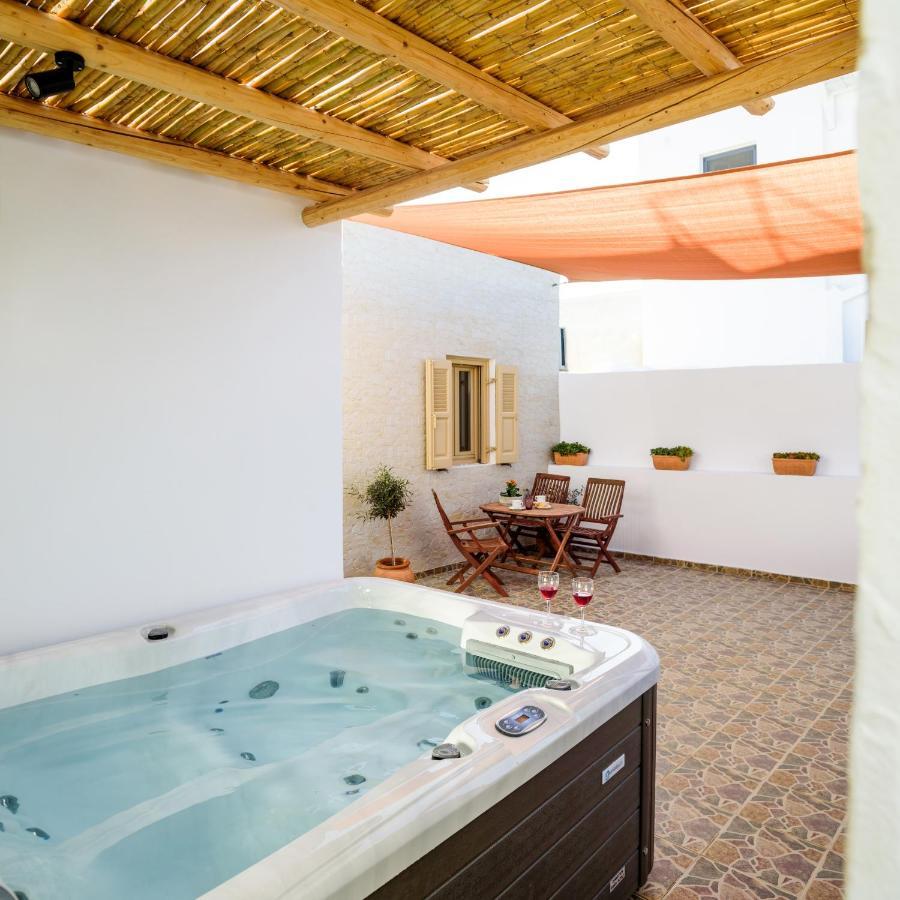 Heart Of Oia - Private House With Jacuzziアパートメント エクステリア 写真