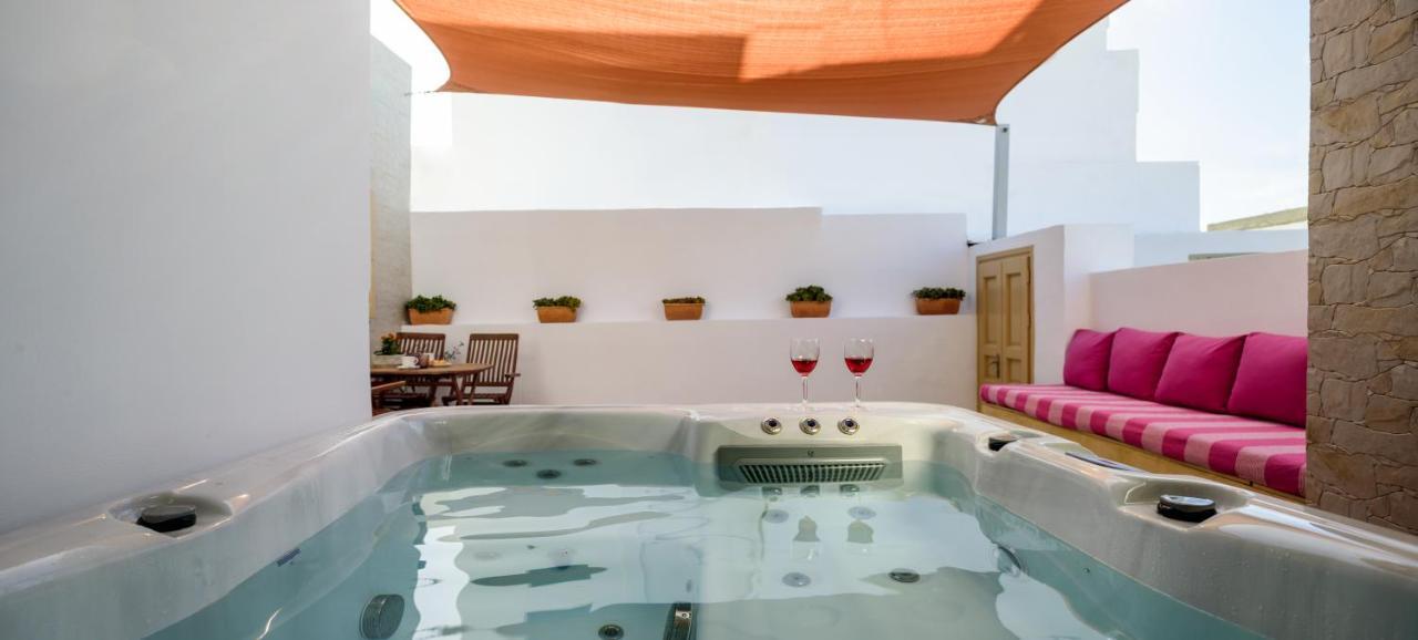 Heart Of Oia - Private House With Jacuzziアパートメント エクステリア 写真