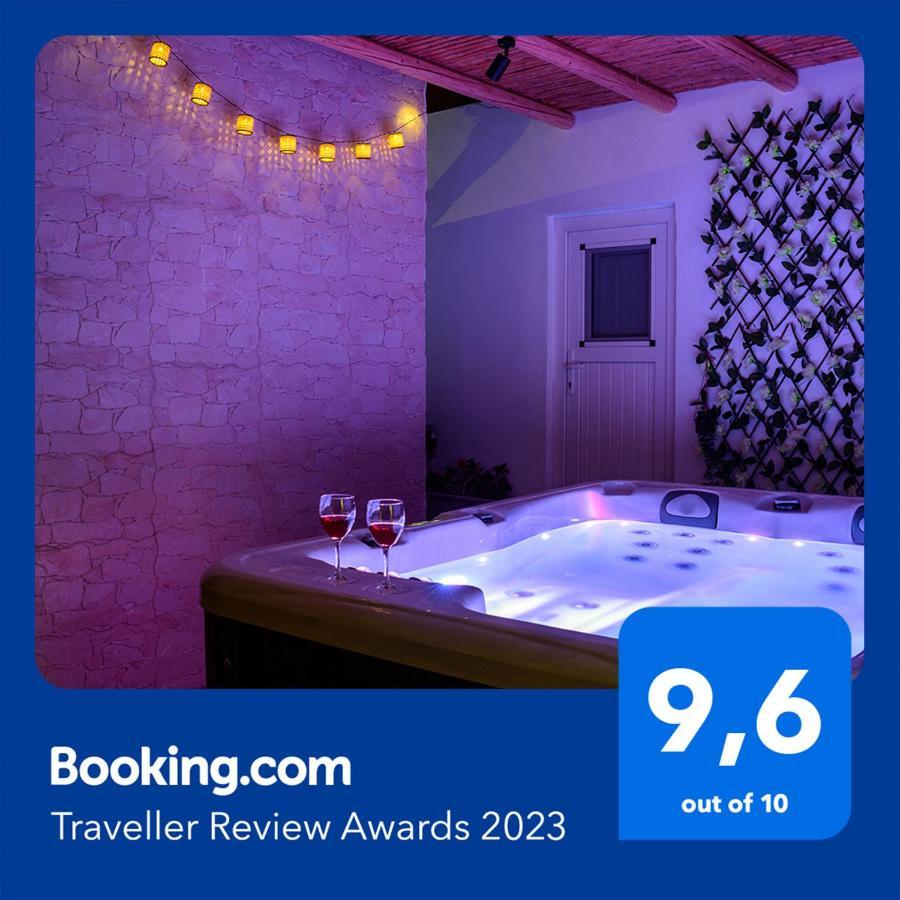 Heart Of Oia - Private House With Jacuzziアパートメント エクステリア 写真